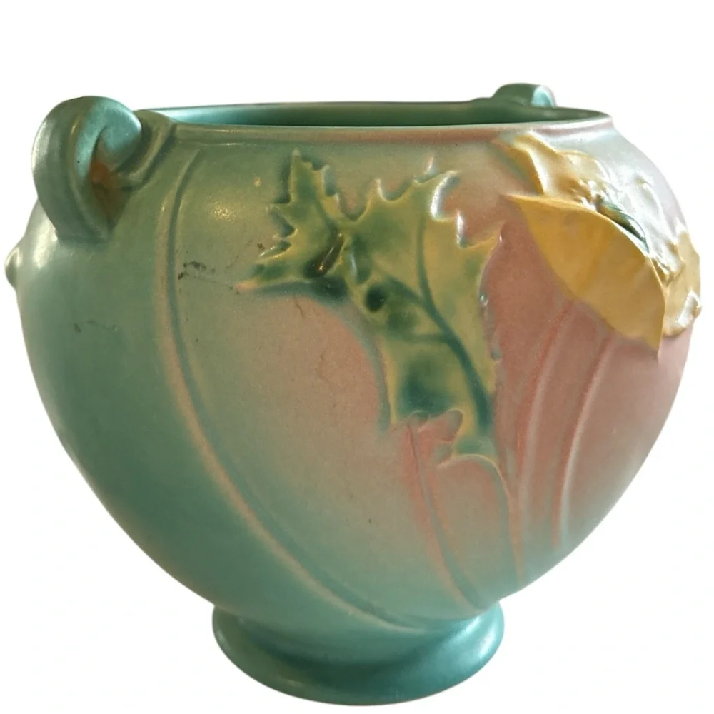 Roseville Pottery beautiful vintage